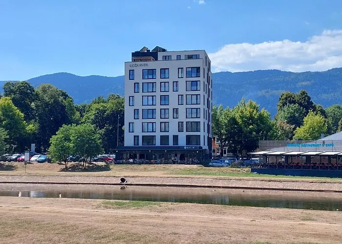 Riverside Apartments